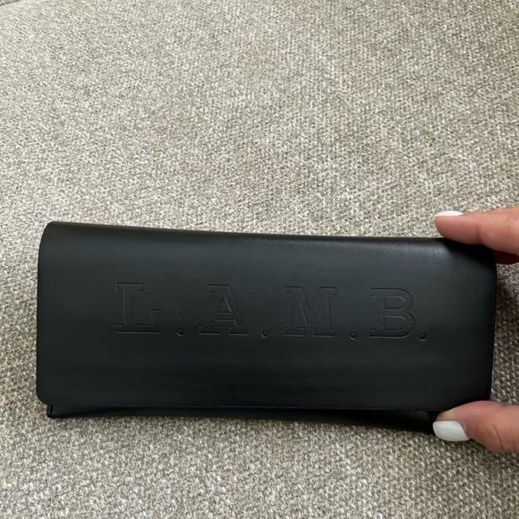 ✨L.A.M.B. Magnetic Black Leather Eyeglass Sunglass Case Semi-Hard - Picture 4 of 9